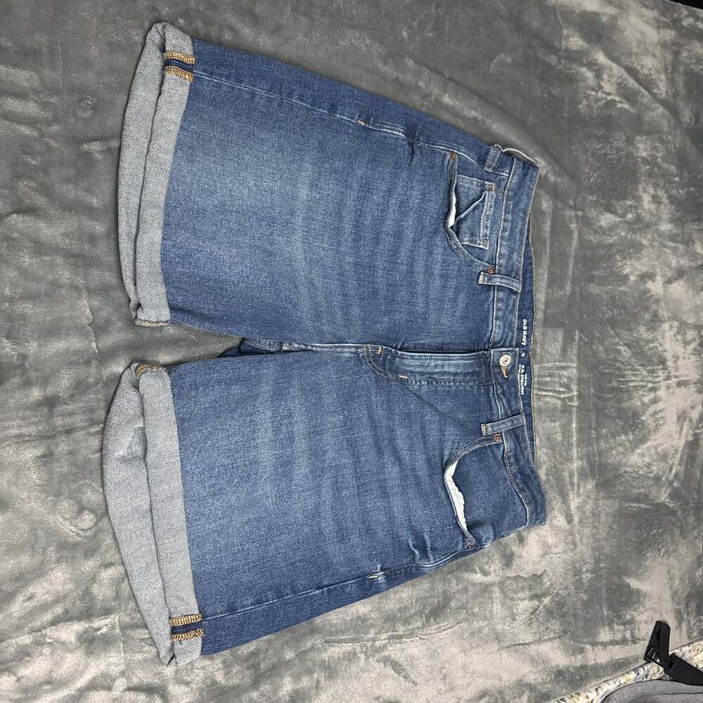 Old Navy O.G. Straight Denim Bermuda Shorts Women's Size 14 Dark Wash